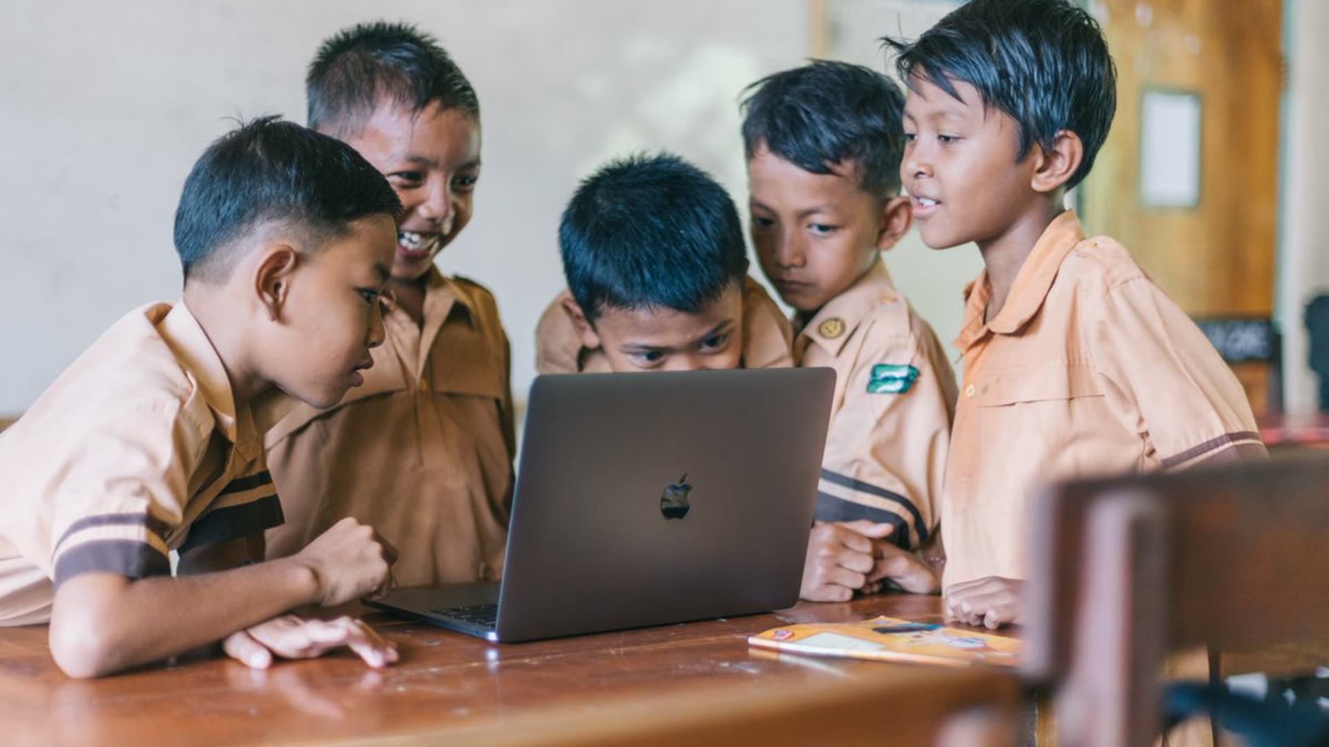 Selamat Datang di SMK Uji MSDJTXUJ